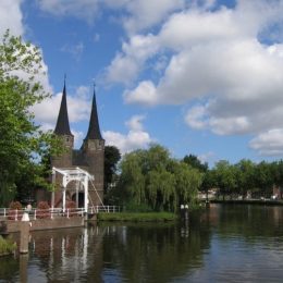 Delft canal tour