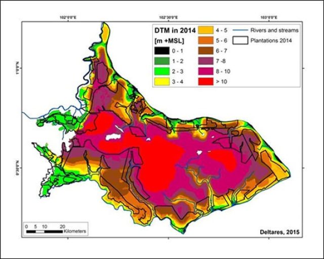 LiDAR derived elevation model of the Kampar Peninsula with 2014 plantation extent.