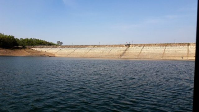 Bhadra embankment dam