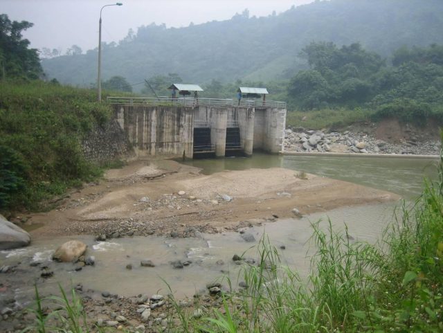 Sedimentation in front of the intake of Van Ho SPH in the Ngoi Xan basin